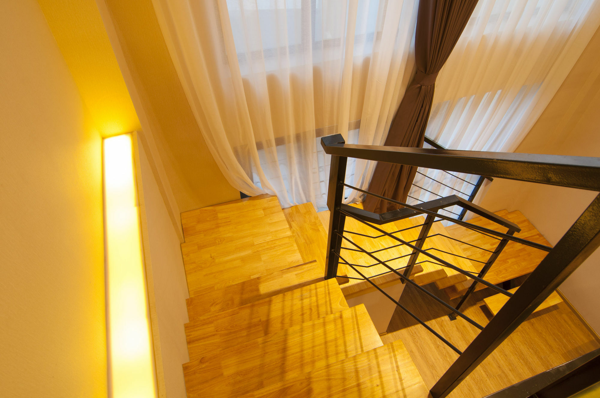 Home Plus Suite Hotel And Apartment Wuhan Exterior foto